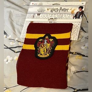 Harry Potter Series Gryffindor Scarf NEW